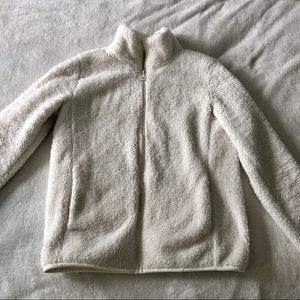 White fleece zip up 🤍